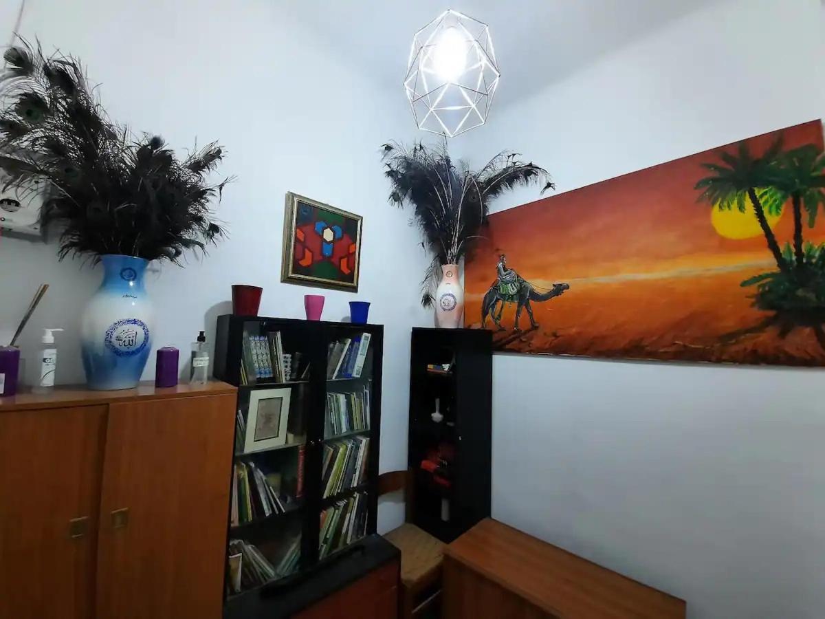 Private Room In A Quiet Apartment In The City Center Milano Eksteriør billede
